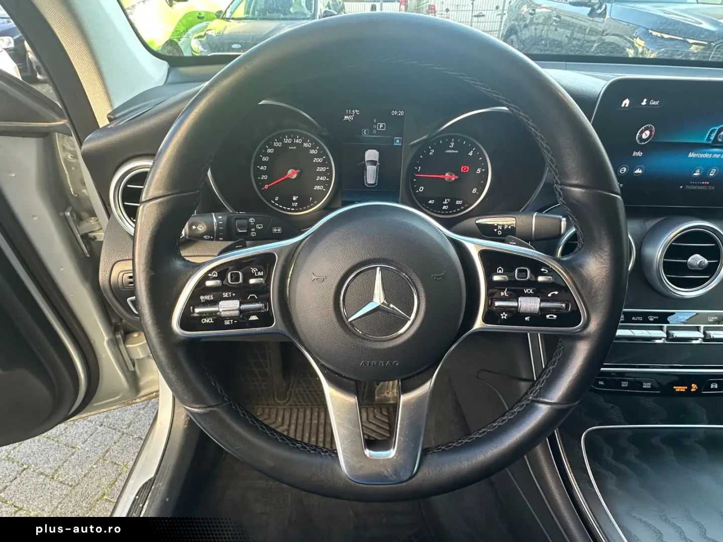 MERCEDES-BENZ GLC 220 4Matic STHZ SHZ NAVI KAMERA DISTR