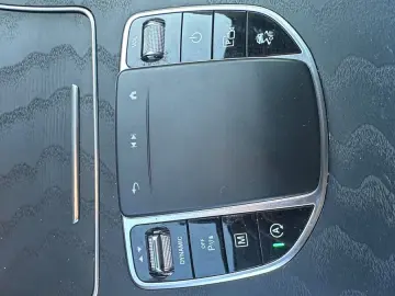 MERCEDES-BENZ GLC 220 4Matic STHZ SHZ NAVI KAMERA DISTR