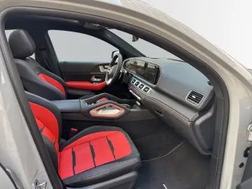 Mercedes-Benz GLE 63 AMG GLE 63 S AMG Coupe  Massage