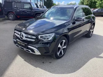 MERCEDES-BENZ GLC 300 de 4M Fahrass.P AHK Ambiente Kam PTS