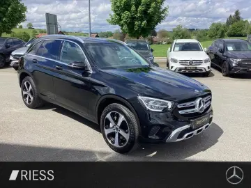 MERCEDES-BENZ GLC 300 de 4M Fahrass.P AHK Ambiente Kam PTS