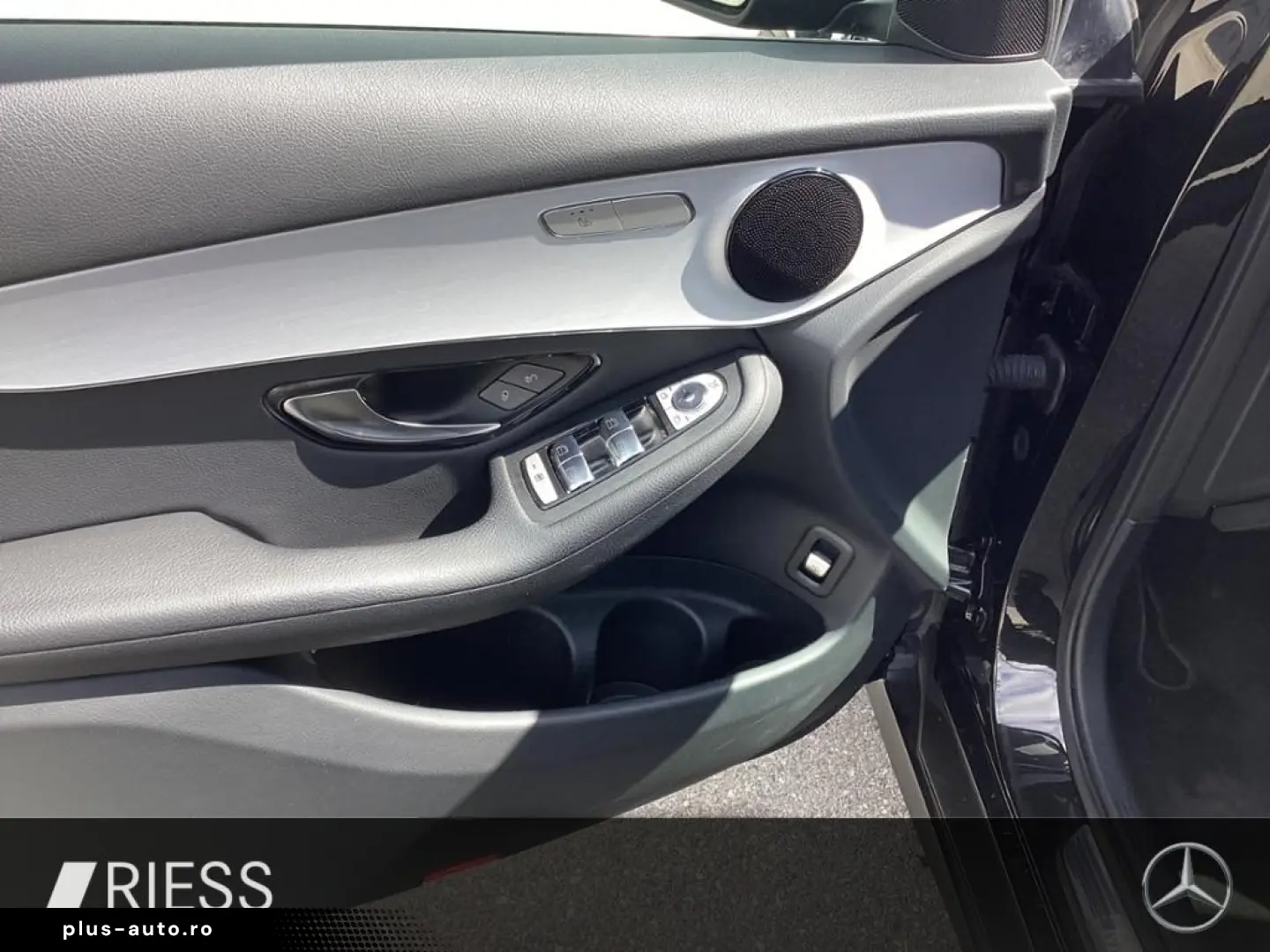 MERCEDES-BENZ GLC 300 de 4M Fahrass.P AHK Ambiente Kam PTS