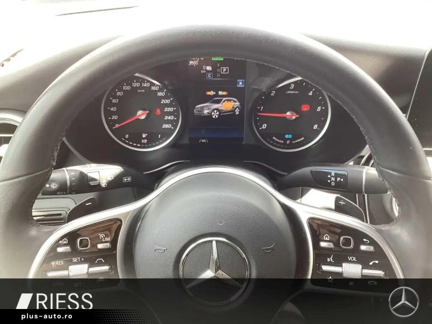MERCEDES-BENZ GLC 300 de 4M Fahrass.P AHK Ambiente Kam PTS