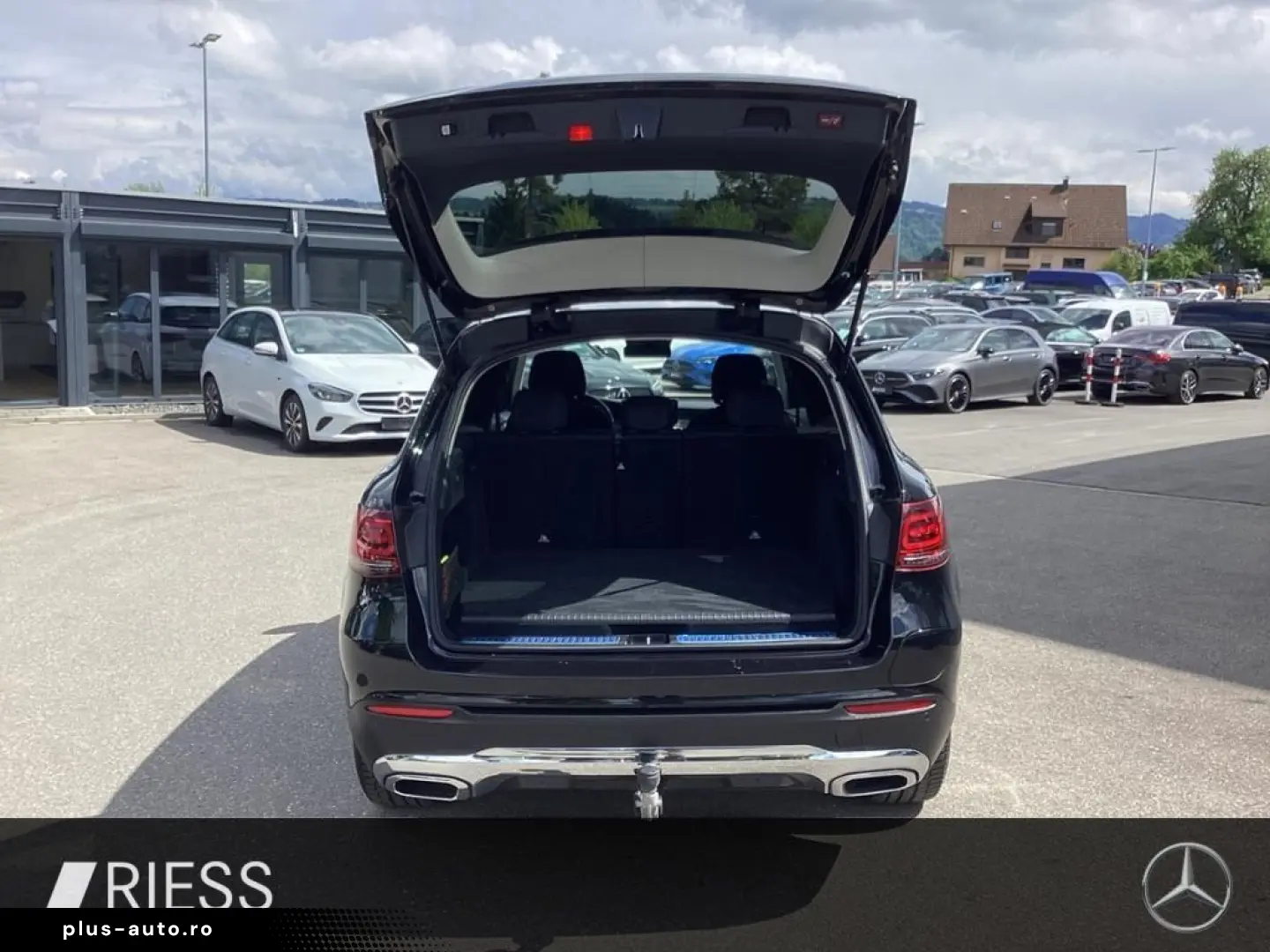 MERCEDES-BENZ GLC 300 de 4M Fahrass.P AHK Ambiente Kam PTS