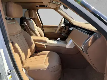 Land Rover Range Rover P615 SV Serenity