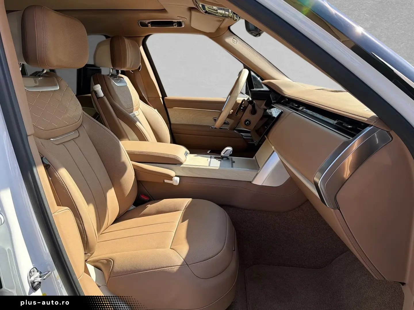 Land Rover Range Rover P615 SV Serenity