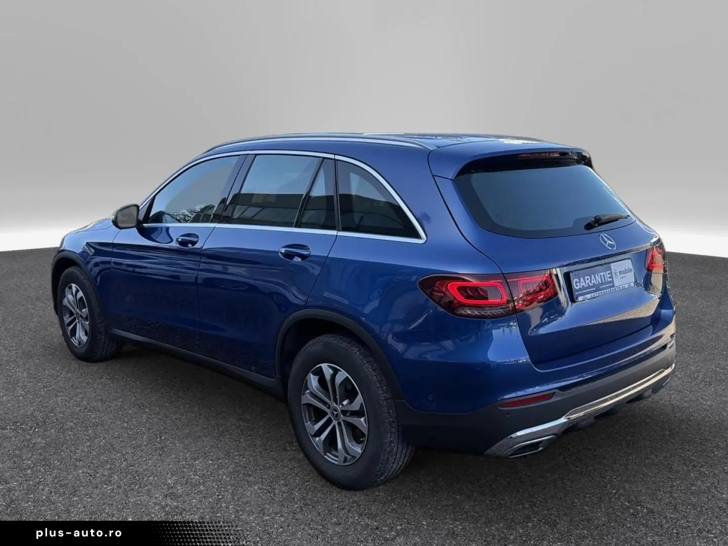 MERCEDES-BENZ GLC 220 d 4Matic LED High Perf  SHZ  NAVI  DAB