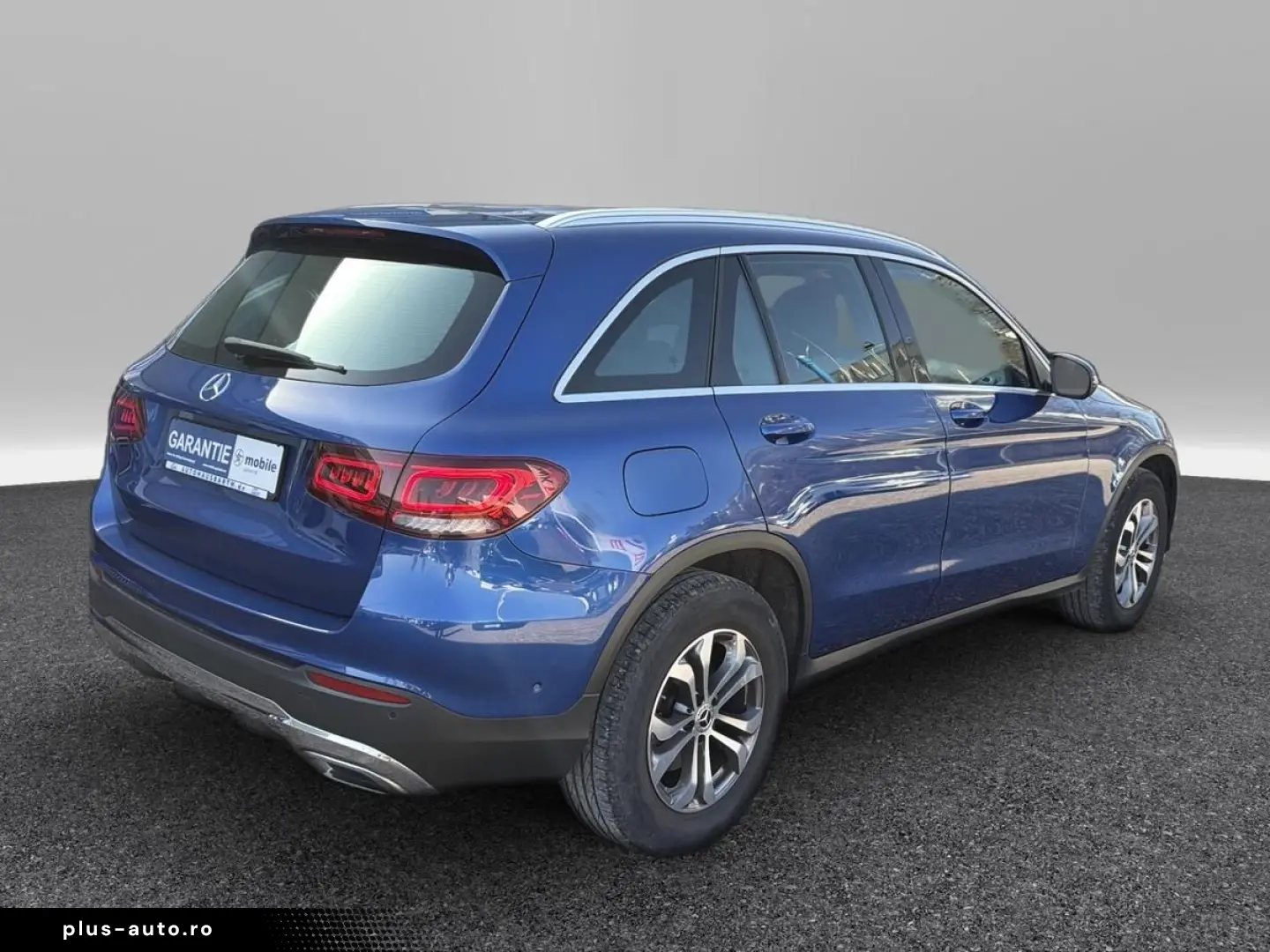 MERCEDES-BENZ GLC 220 d 4Matic LED High Perf  SHZ  NAVI  DAB