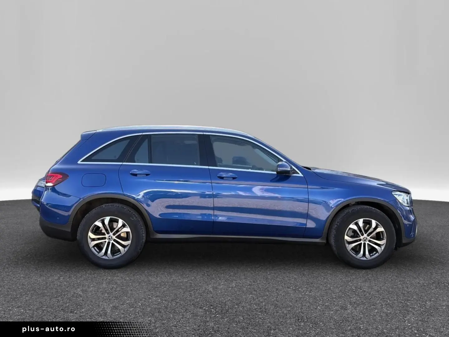 MERCEDES-BENZ GLC 220 d 4Matic LED High Perf  SHZ  NAVI  DAB