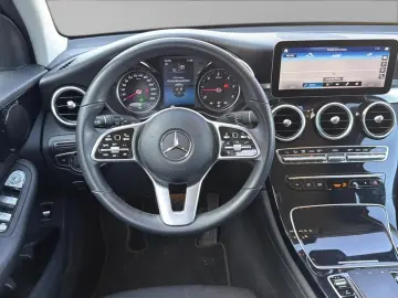 MERCEDES-BENZ GLC 220 d 4Matic LED High Perf  SHZ  NAVI  DAB