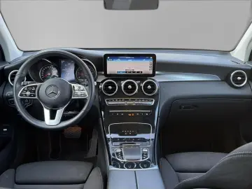 MERCEDES-BENZ GLC 220 d 4Matic LED High Perf  SHZ  NAVI  DAB