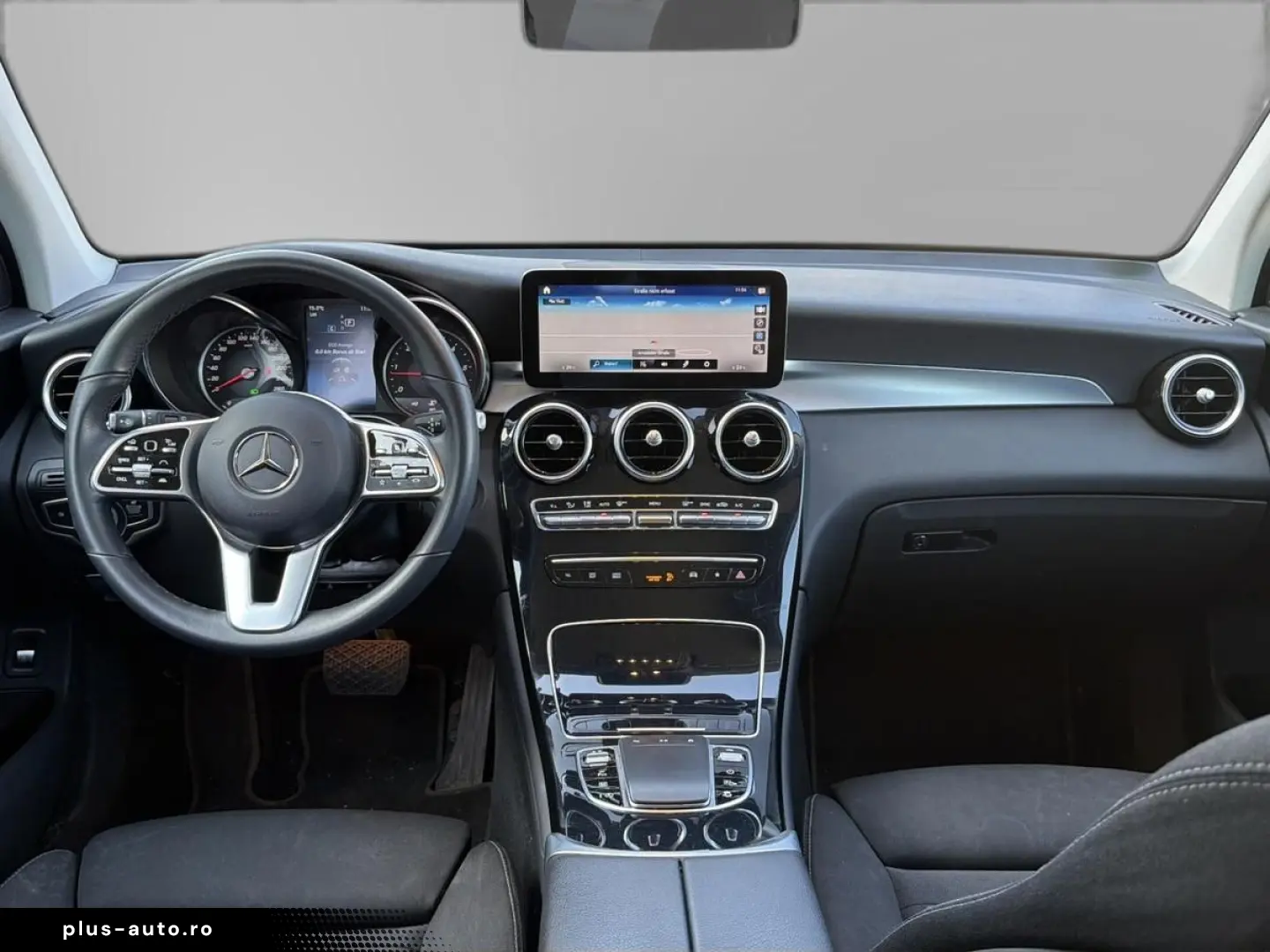 MERCEDES-BENZ GLC 220 d 4Matic LED High Perf  SHZ  NAVI  DAB