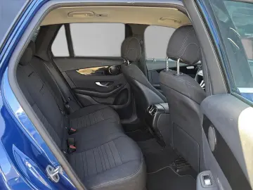 MERCEDES-BENZ GLC 220 d 4Matic LED High Perf  SHZ  NAVI  DAB