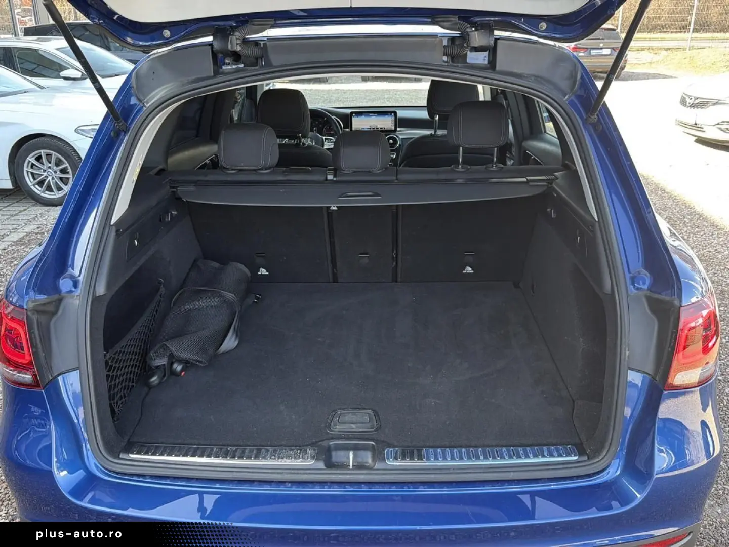 MERCEDES-BENZ GLC 220 d 4Matic LED High Perf  SHZ  NAVI  DAB