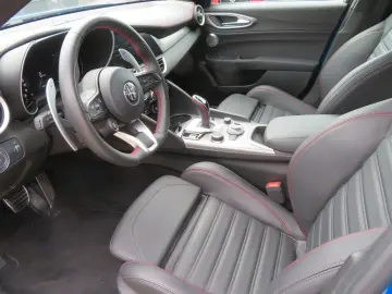 ALFA ROMEO Giulia Competizione Q4 280PS