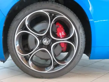 ALFA ROMEO Giulia Competizione Q4 280PS