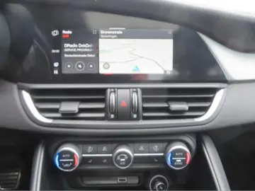 Alfa Romeo Giulia Competizione Q4 280 CP