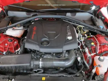 Alfa Romeo Giulia Competizione Q4 280 CP