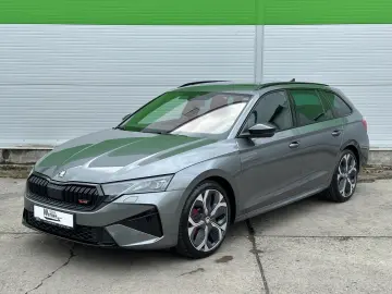 SKODA RS 265PS DSG NAVI DCC PADACH KAMERA eHK LM19 AHK