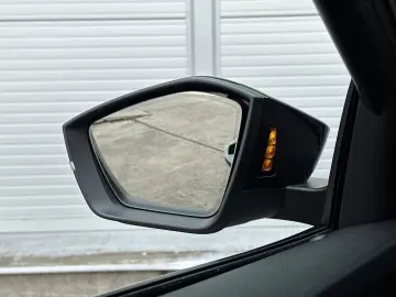 SKODA RS 265PS DSG NAVI DCC PADACH KAMERA eHK LM19 AHK