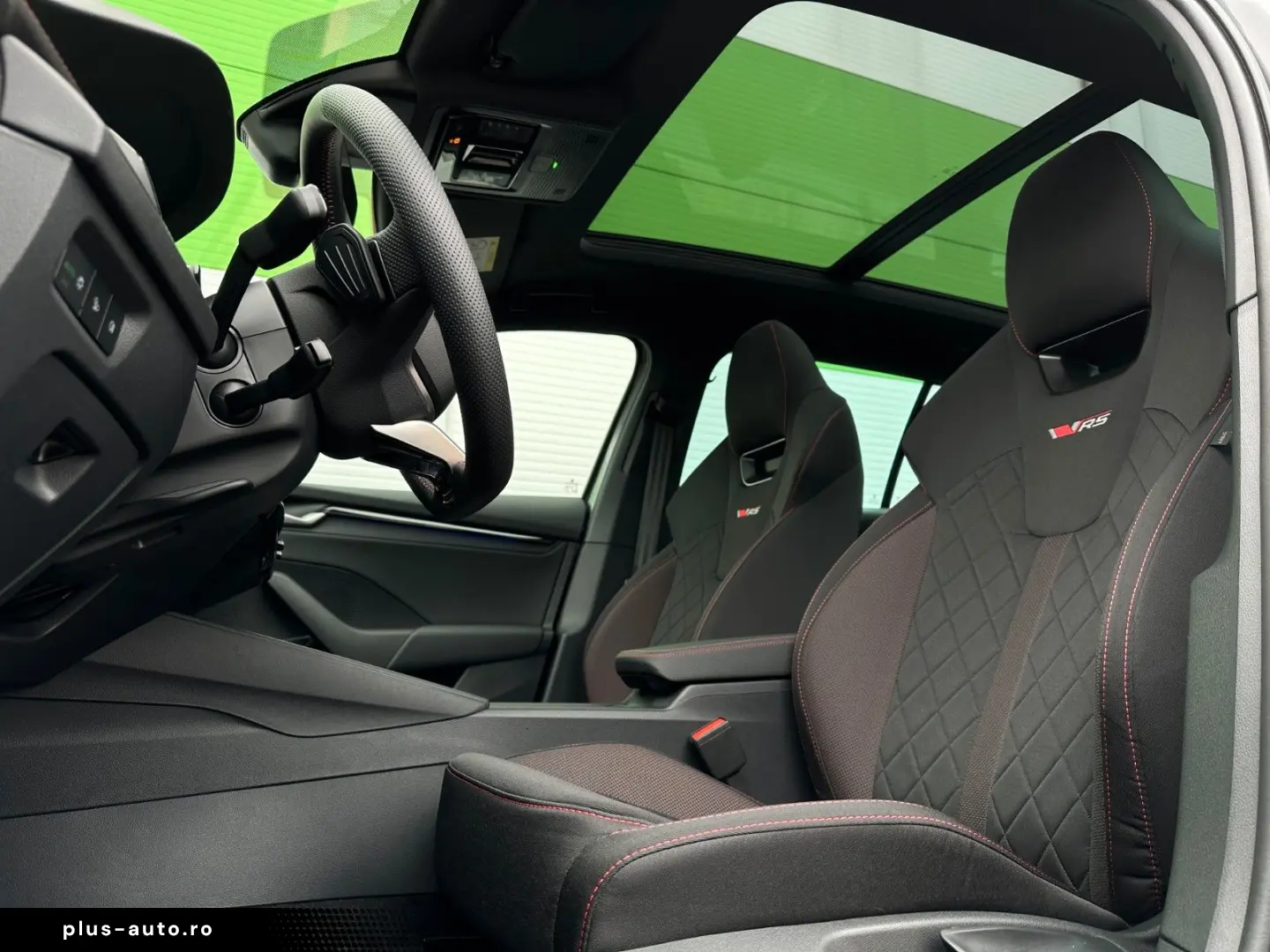 SKODA RS 265PS DSG NAVI DCC PADACH KAMERA eHK LM19 AHK
