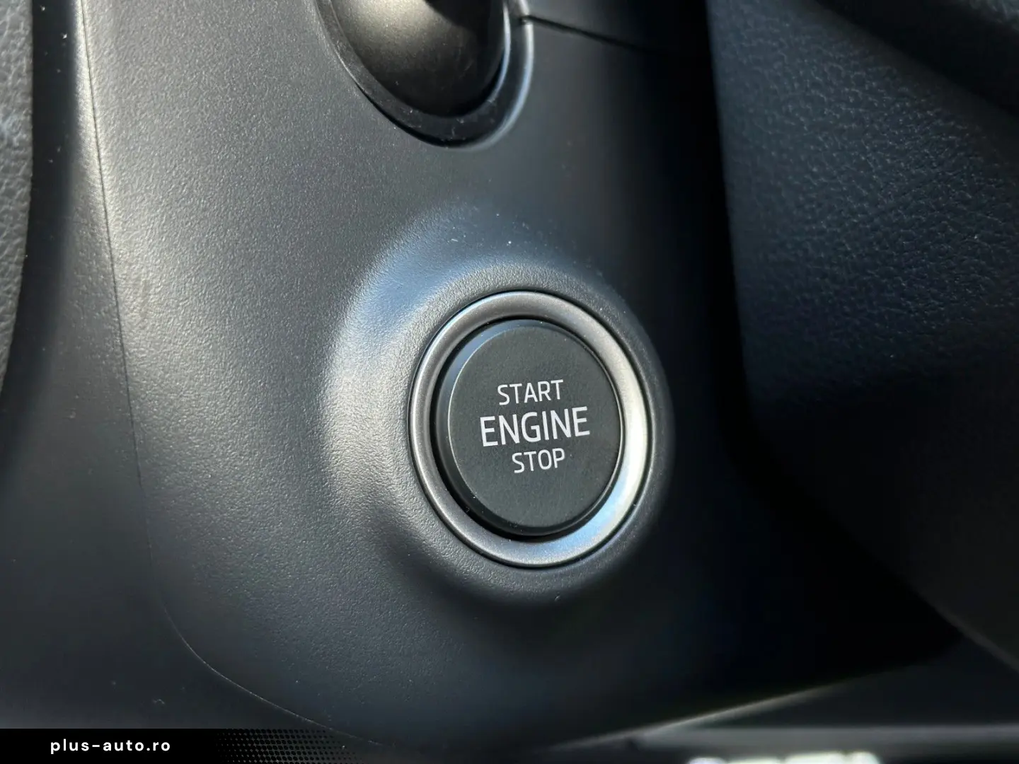SKODA RS 265PS DSG NAVI DCC PADACH KAMERA eHK LM19 AHK