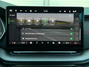 SKODA RS 265PS DSG NAVI DCC PADACH KAMERA eHK LM19 AHK