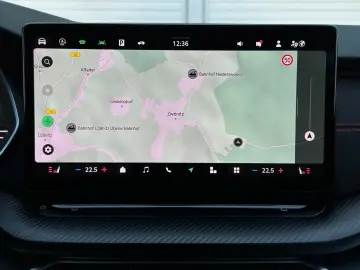 SKODA RS 265PS DSG NAVI DCC PADACH KAMERA eHK LM19 AHK