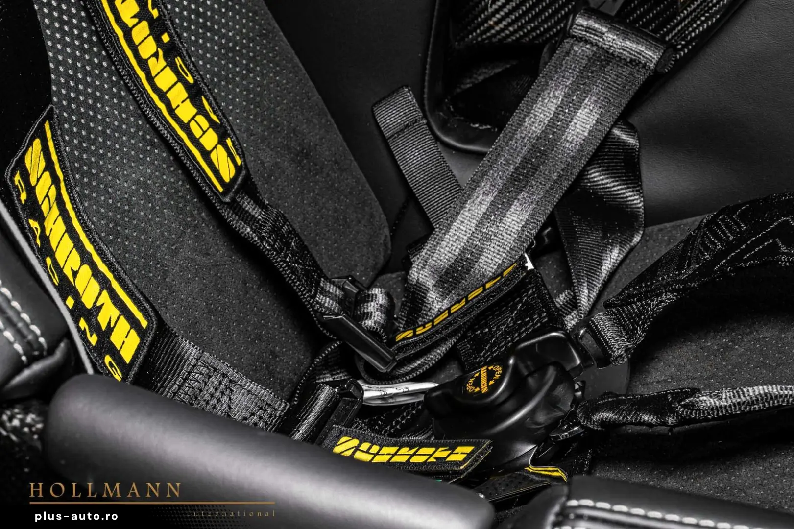 PORSCHE 911 GT3 RS WEISSACH CARBON CERAMIC BRAKE BOSE