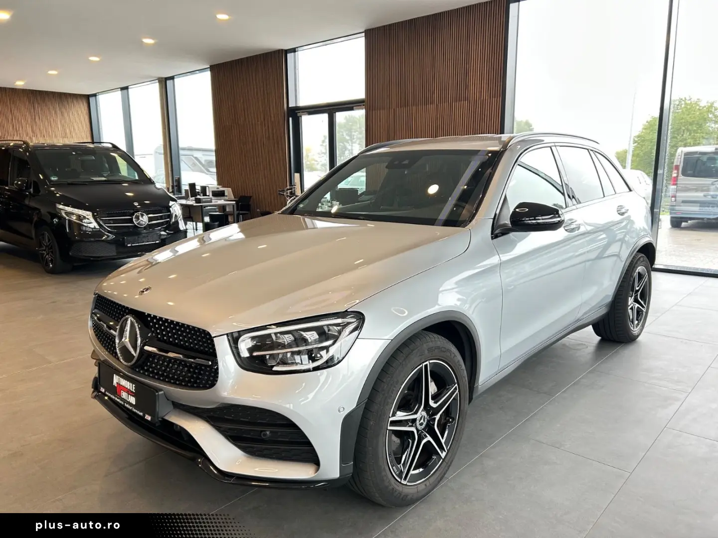 MERCEDES-BENZ GLC 220 d 4Matic AMG-Line LED-Navi-Night