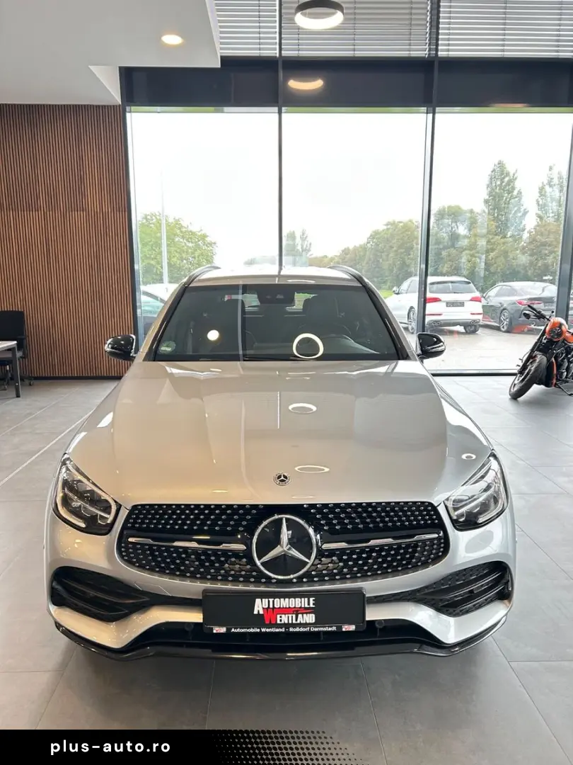 MERCEDES-BENZ GLC 220 d 4Matic AMG-Line LED-Navi-Night
