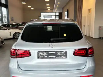 MERCEDES-BENZ GLC 220 d 4Matic AMG-Line LED-Navi-Night
