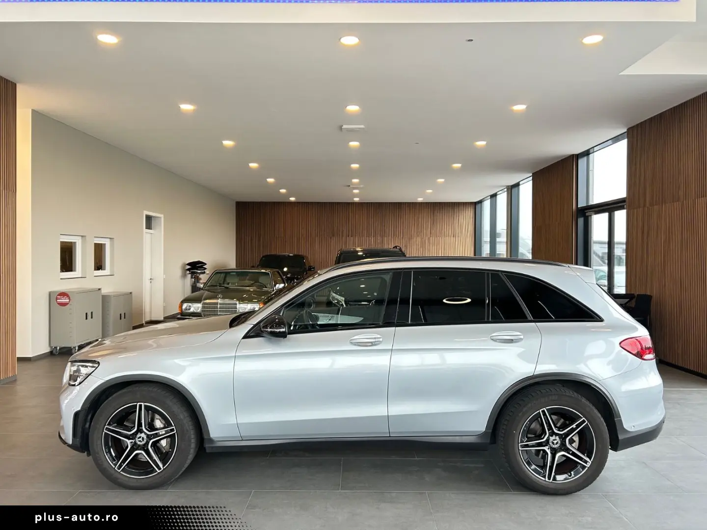 MERCEDES-BENZ GLC 220 d 4Matic AMG-Line LED-Navi-Night