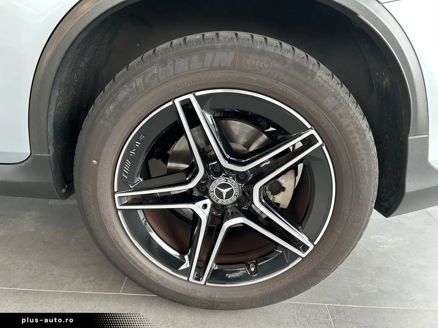 MERCEDES-BENZ GLC 220 d 4Matic AMG-Line LED-Navi-Night