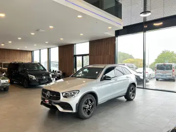 MERCEDES-BENZ GLC 220 d 4Matic AMG-Line LED-Navi-Night