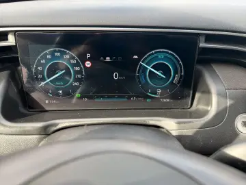 HYUNDAI Tucson Select Hybrid 2WD