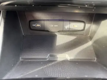 HYUNDAI Tucson Select Hybrid 2WD