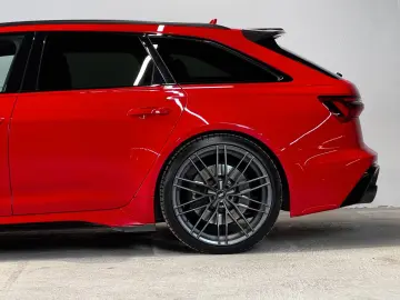 AUDI RS6 -S  ABT 700 HP