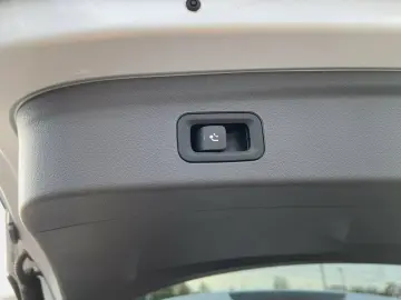 MERCEDES-BENZ GLE 350 d Pano Stand Sitzklima Airm AHK Burm