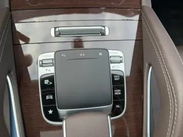 MERCEDES-BENZ GLE 350 d Pano Stand Sitzklima Airm AHK Burm
