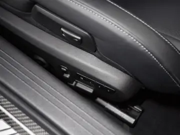 MERCEDES-BENZ AMG GT Roadster GT C PERFORMANCE SITZ