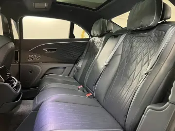 Bentley Flying Spur AZURE Hybrid Mulliner