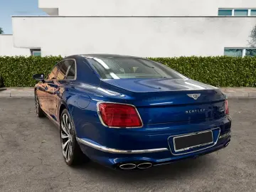 Bentley Flying Spur AZURE Hybrid Mulliner