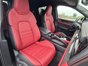 Porsche Cayenne Turbo E-Hybrid Coupé mit GT Paket
