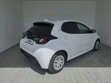 TOYOTA YARIS 1 5-l-VVT-i Hybrid CVT Comfort