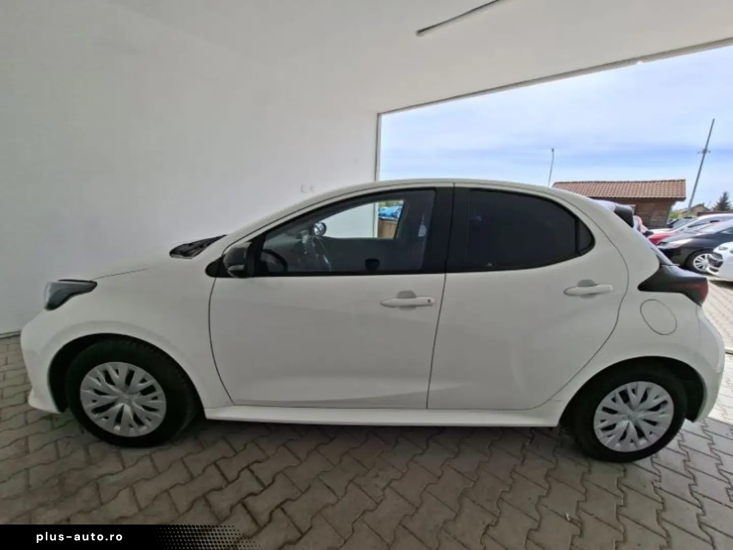 TOYOTA YARIS 1 5-l-VVT-i Hybrid CVT Comfort