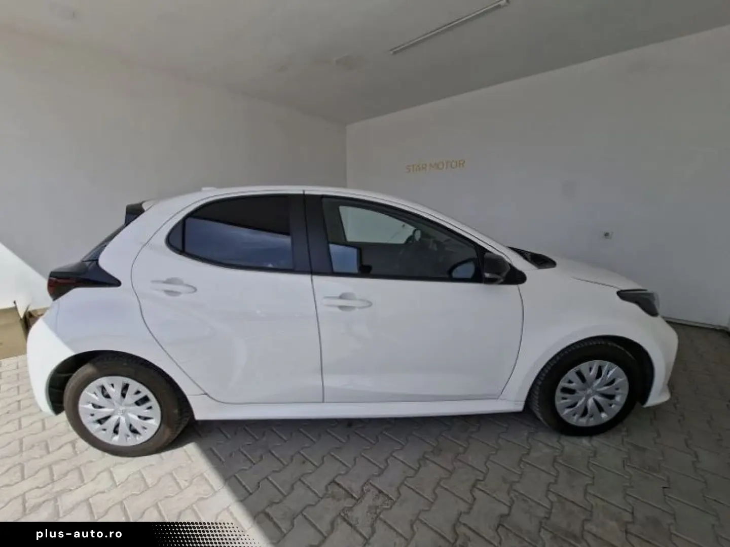 TOYOTA YARIS 1 5-l-VVT-i Hybrid CVT Comfort