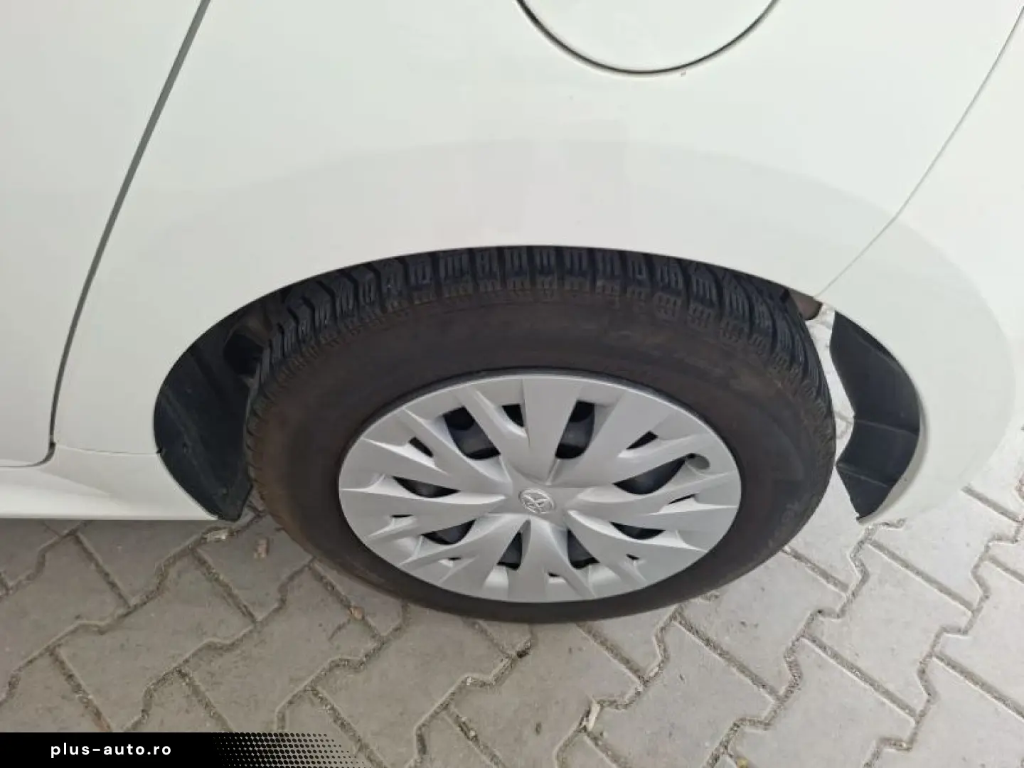 TOYOTA YARIS 1 5-l-VVT-i Hybrid CVT Comfort