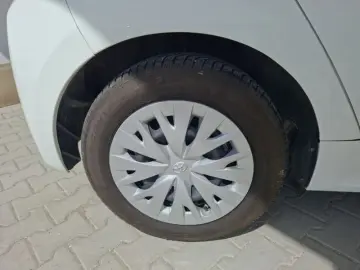 TOYOTA YARIS 1 5-l-VVT-i Hybrid CVT Comfort