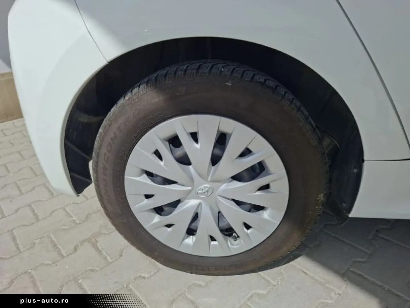 TOYOTA YARIS 1 5-l-VVT-i Hybrid CVT Comfort